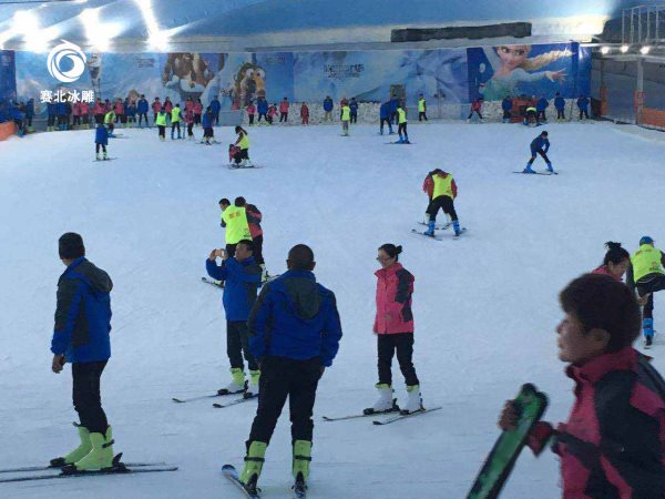 室内滑雪场设计