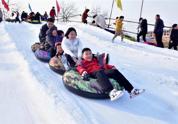 滑雪场建设