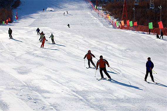 金龙山滑雪场
