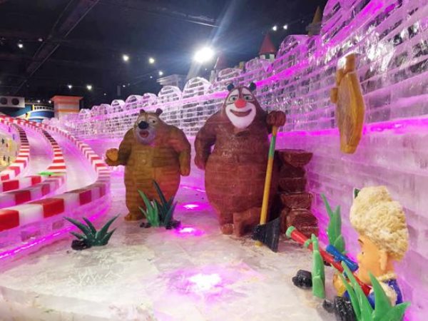 金水路未来路冰雪城堡